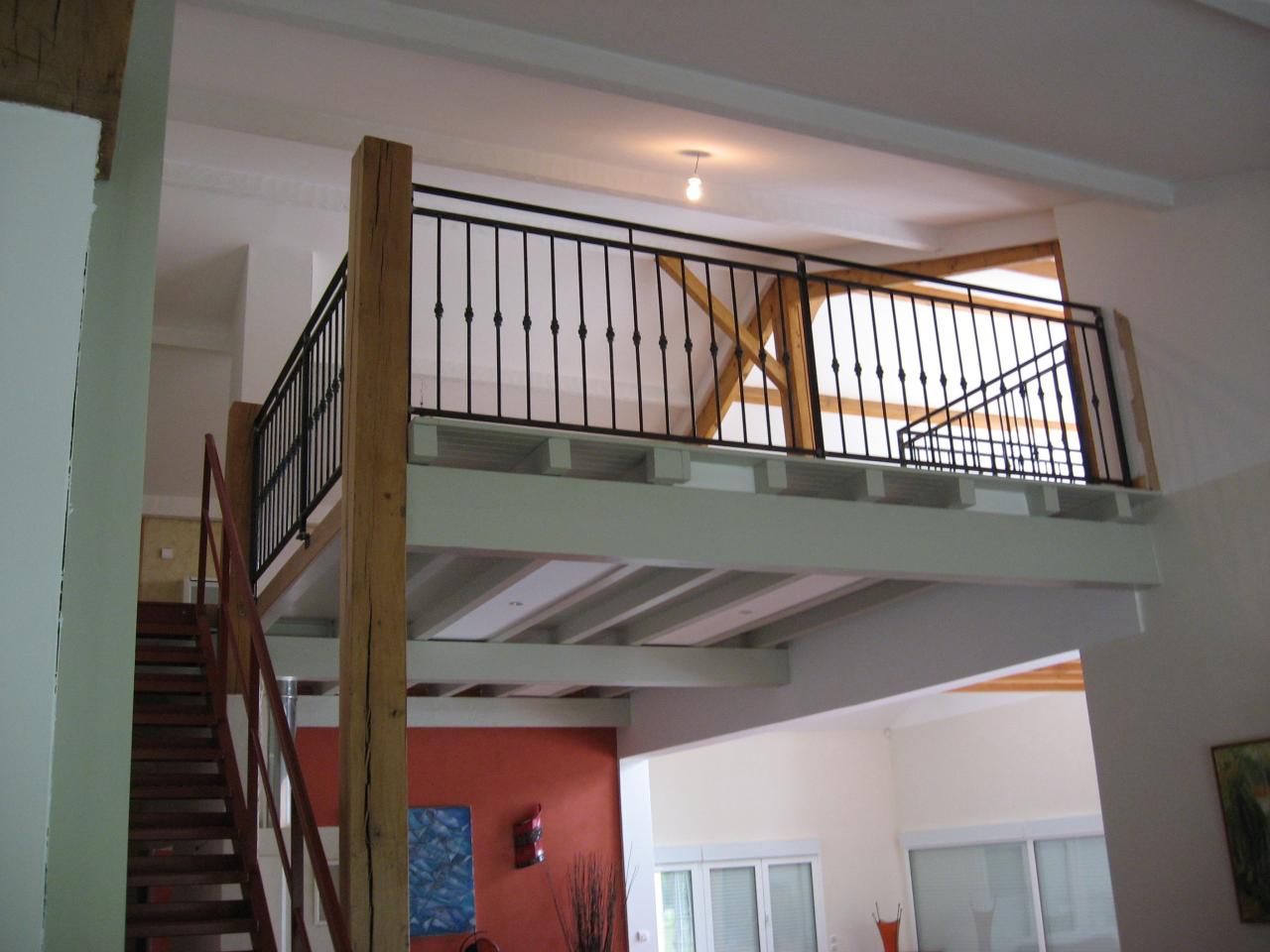 GARDE CORPS INTERIEUR